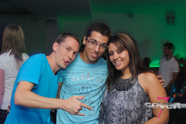 Cliquer pour voir l'image en taille réelle