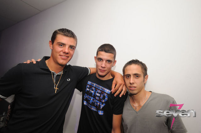 Cliquer pour voir l'image en taille réelle