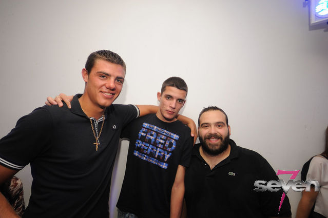 Cliquer pour voir l'image en taille réelle