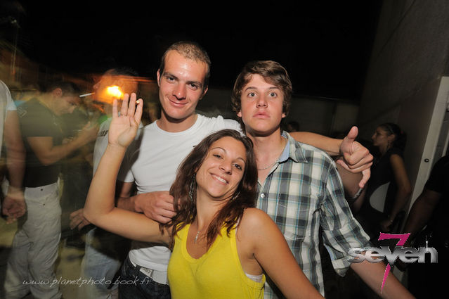 Cliquer pour voir l'image en taille réelle