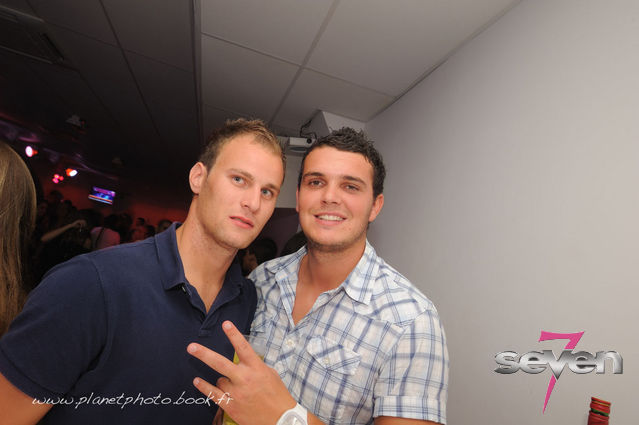 Cliquer pour voir l'image en taille réelle