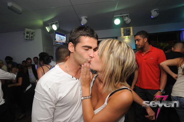 Cliquer pour voir l'image en taille réelle