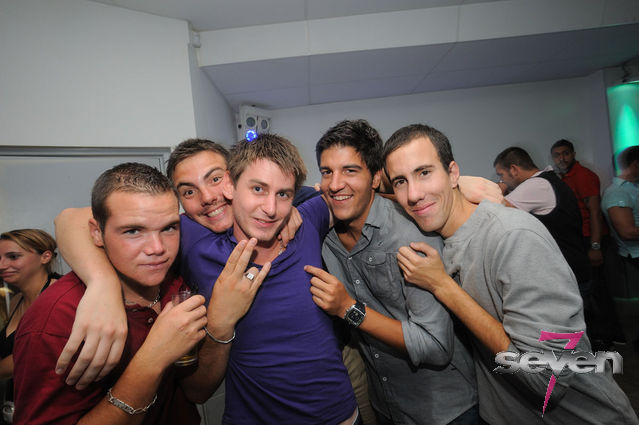 Cliquer pour voir l'image en taille réelle