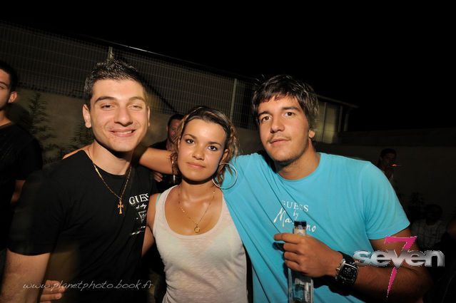 Cliquer pour voir l'image en taille réelle