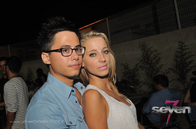 Cliquer pour voir l'image en taille réelle