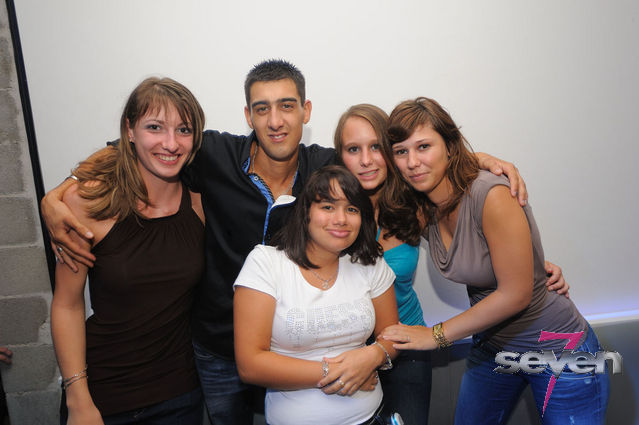 Cliquer pour voir l'image en taille réelle