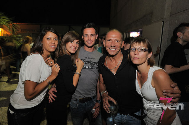 Cliquer pour voir l'image en taille réelle