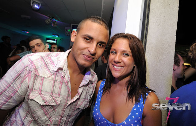 Cliquer pour voir l'image en taille réelle