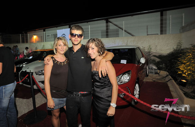 Cliquer pour voir l'image en taille réelle