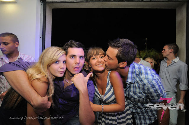 Cliquer pour voir l'image en taille réelle