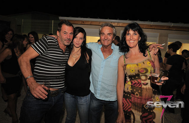 Cliquer pour voir l'image en taille réelle