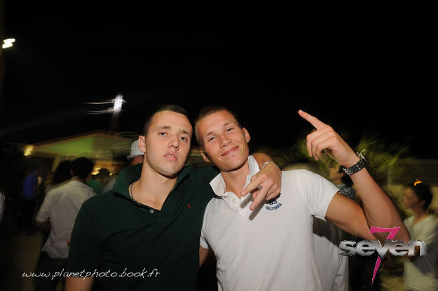 Cliquer pour voir l'image en taille réelle