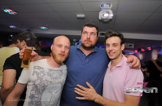 Cliquer pour voir l'image en taille réelle