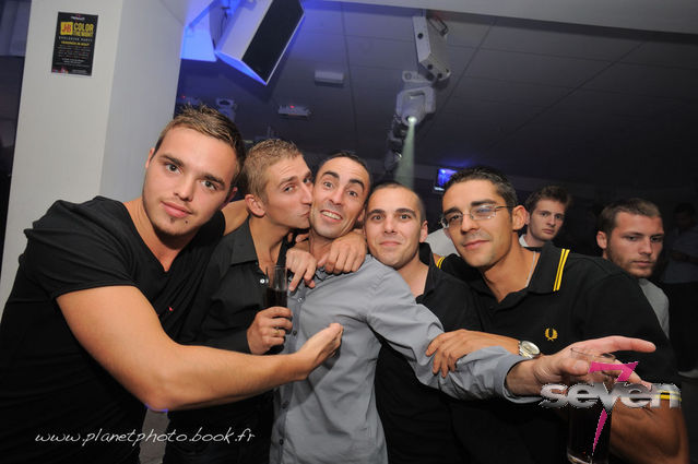 Cliquer pour voir l'image en taille réelle