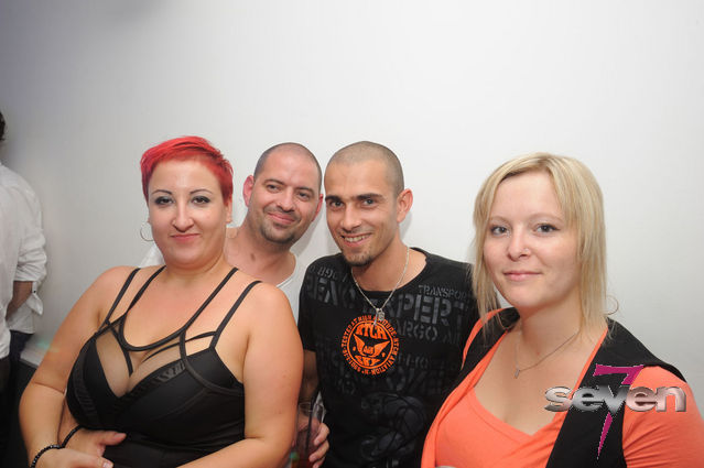 Cliquer pour voir l'image en taille réelle