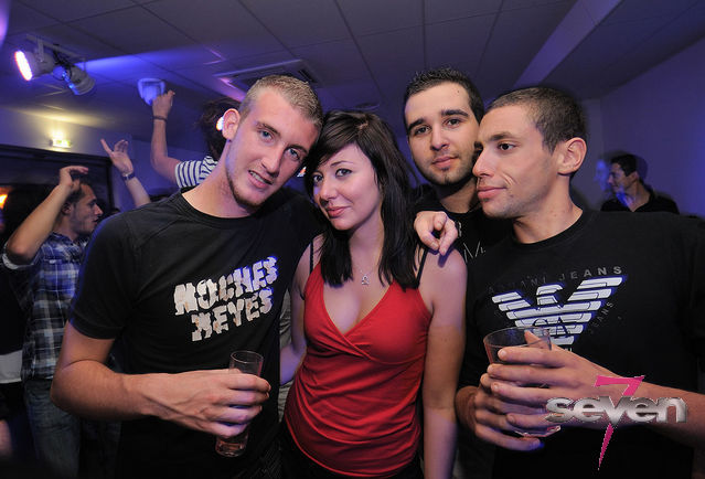 Cliquer pour voir l'image en taille réelle