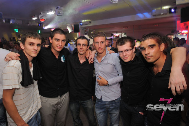 Cliquer pour voir l'image en taille réelle