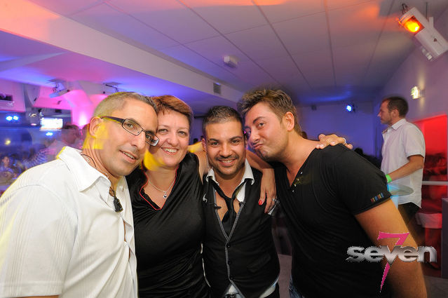 Cliquer pour voir l'image en taille réelle