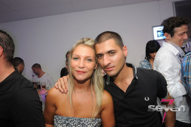 Cliquer pour voir l'image en taille réelle