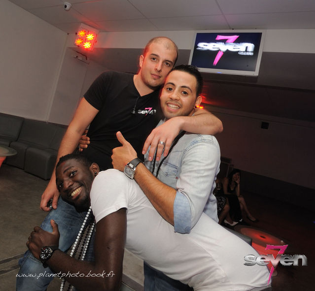 Cliquer pour voir l'image en taille réelle