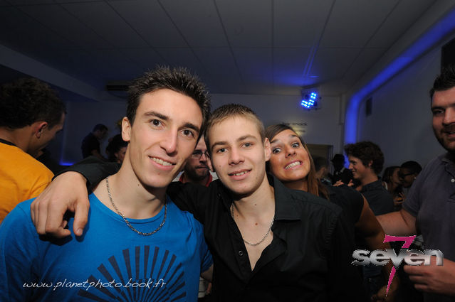 Cliquer pour voir l'image en taille réelle