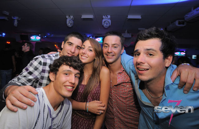 Cliquer pour voir l'image en taille réelle