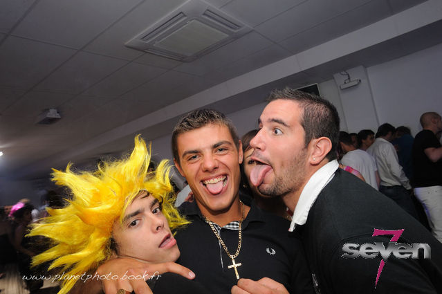 Cliquer pour voir l'image en taille réelle