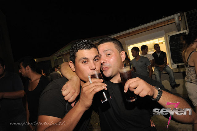 Cliquer pour voir l'image en taille réelle