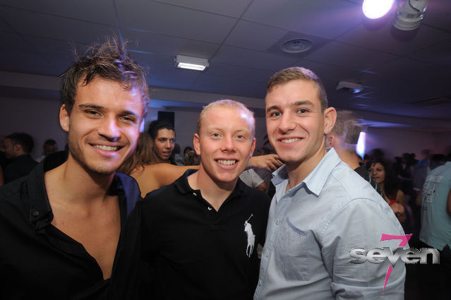 Cliquer pour voir l'image en taille réelle