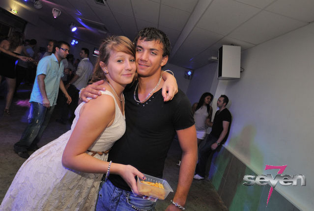 Cliquer pour voir l'image en taille réelle