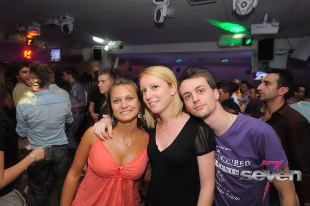 Cliquer pour voir l'image en taille réelle