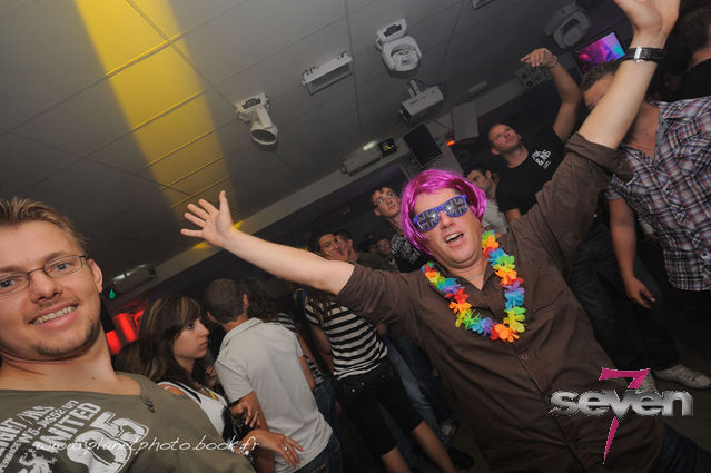 Cliquer pour voir l'image en taille réelle