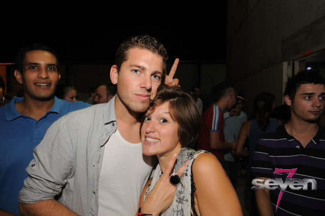 Cliquer pour voir l'image en taille réelle