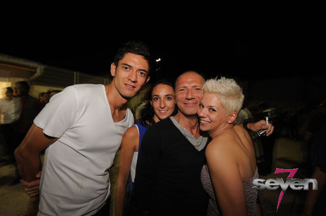 Cliquer pour voir l'image en taille réelle