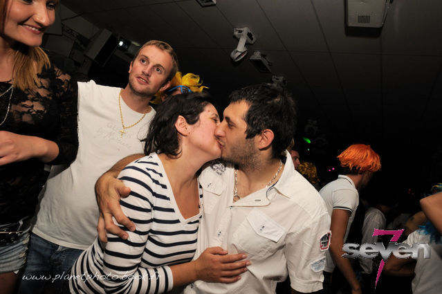 Cliquer pour voir l'image en taille réelle