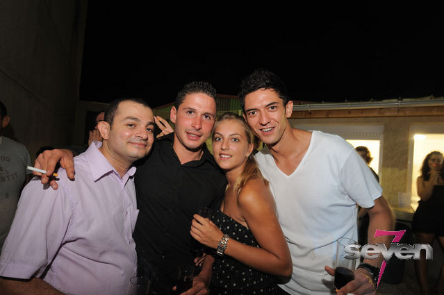 Cliquer pour voir l'image en taille réelle