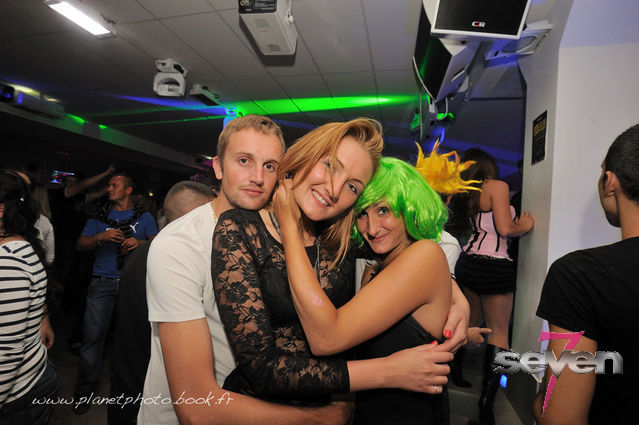 Cliquer pour voir l'image en taille réelle