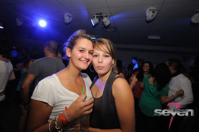 Cliquer pour voir l'image en taille réelle