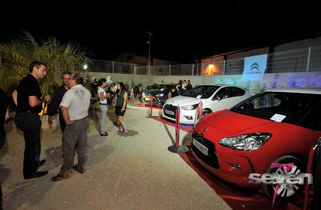 Cliquer pour voir l'image en taille réelle