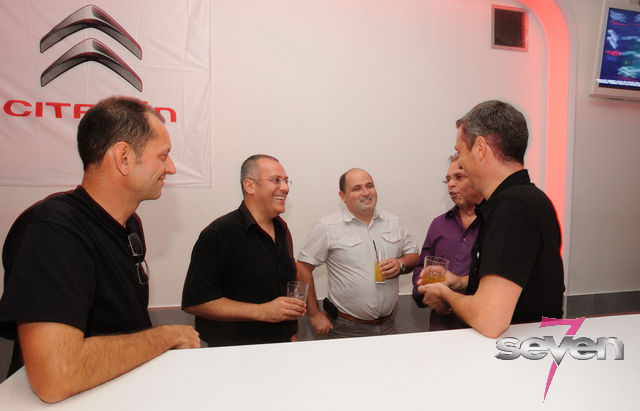 Cliquer pour voir l'image en taille réelle