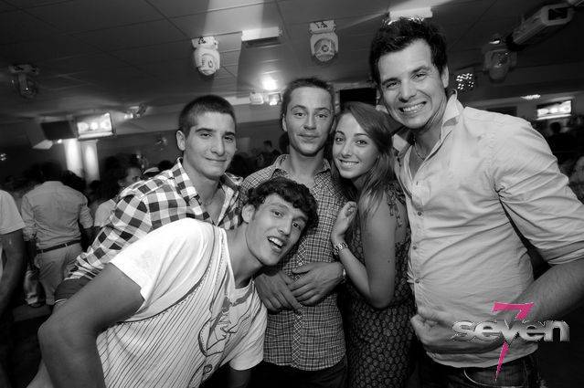 Cliquer pour voir l'image en taille réelle